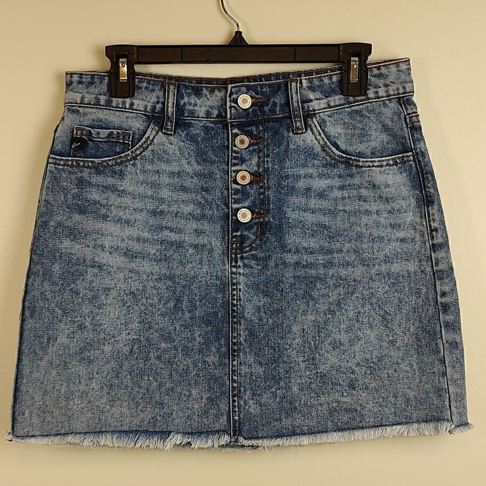 KanCan Estilo Mini Denim Skirt Frayed Hem Button Fly Size M
